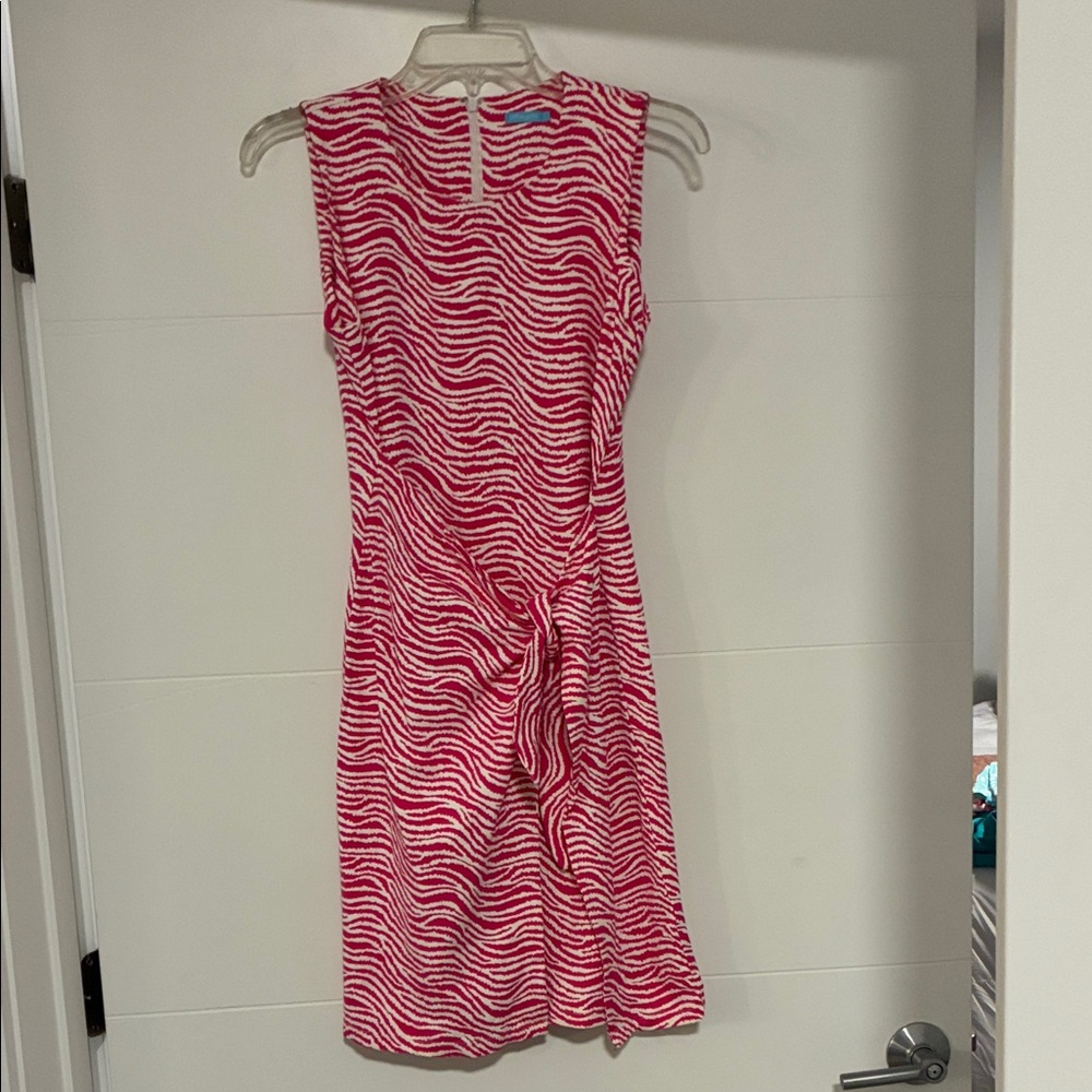 J McLaughlin Vibrant Sleeveless dress